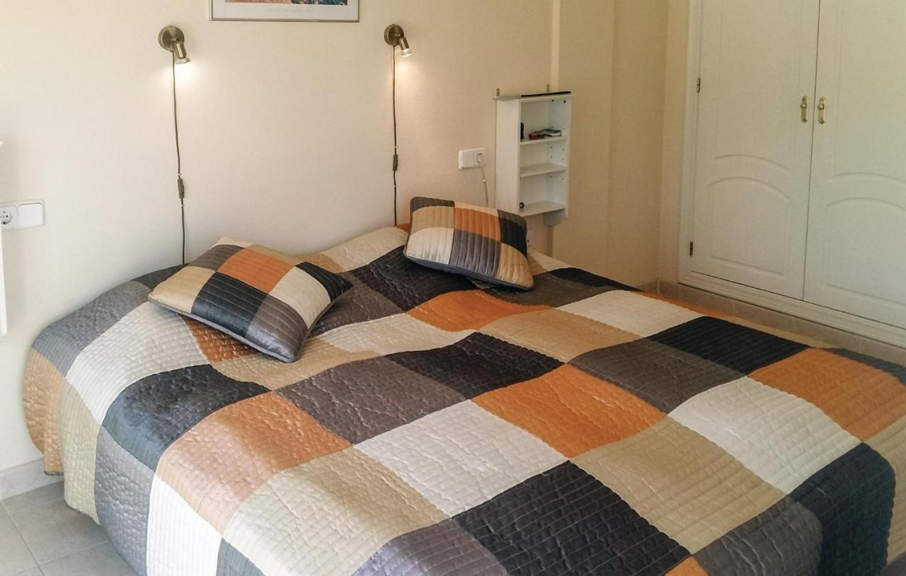 Cozy Home In Orihuela Costa With Kitchen Dehesa de Campoamor  外观 照片