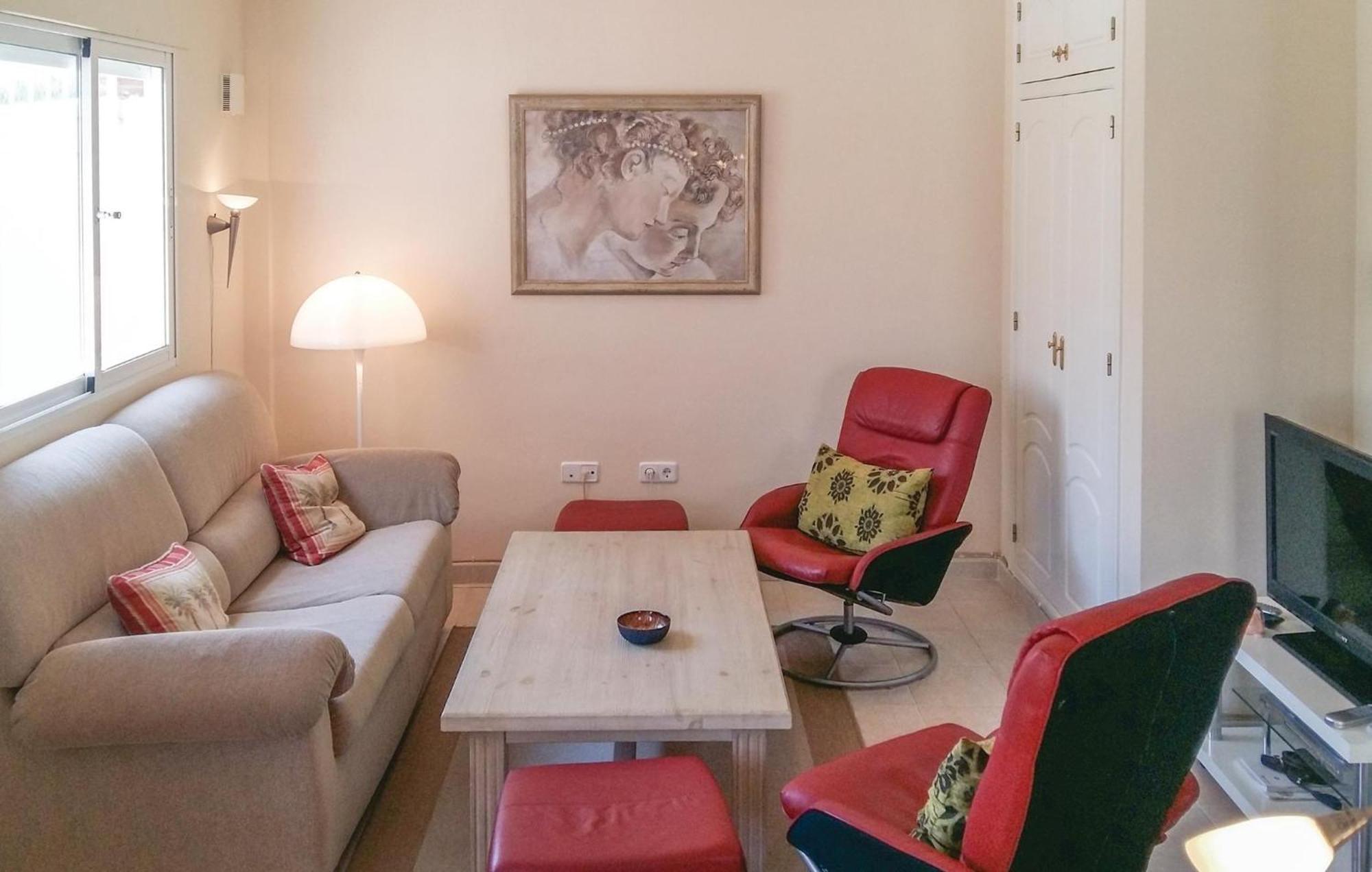 Cozy Home In Orihuela Costa With Kitchen Dehesa de Campoamor  外观 照片